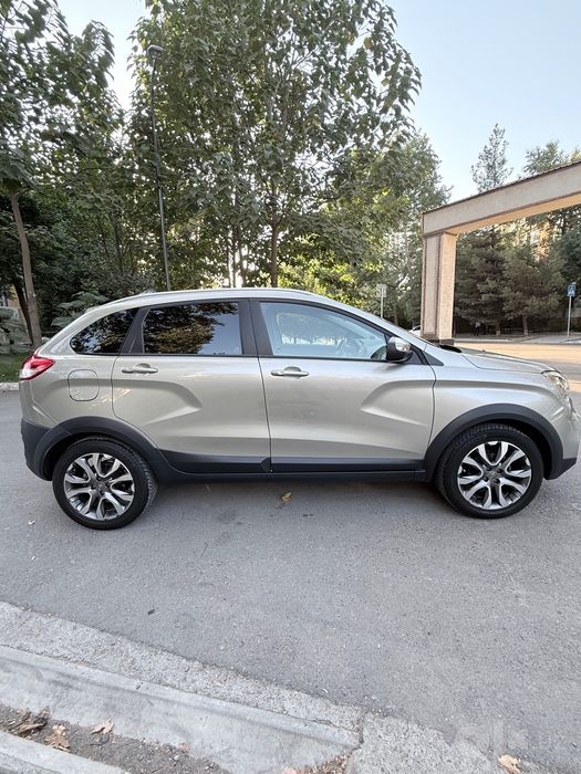 Продажа Lada XRay