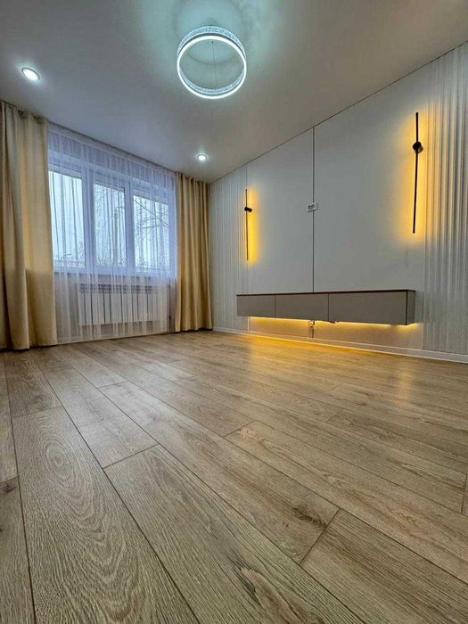 Продается 1 комнатная Ленинградка Центр Бест