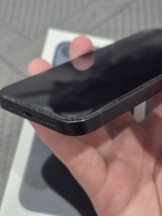 iPhone 13 128gb.