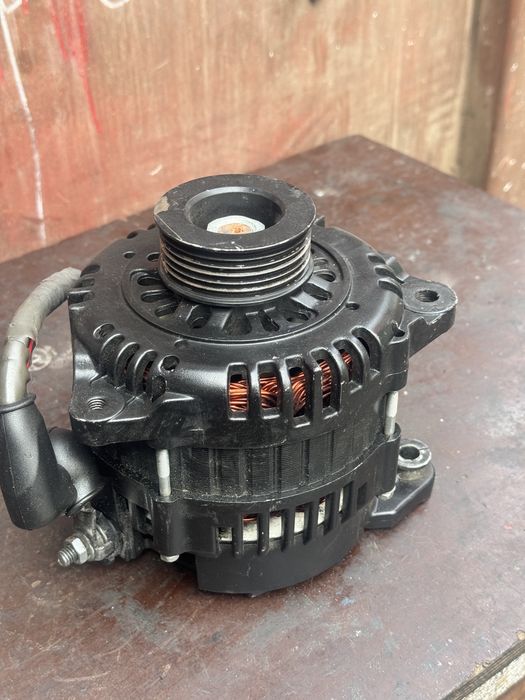 Генератор для Nissan Maxima Nissan Cefiro