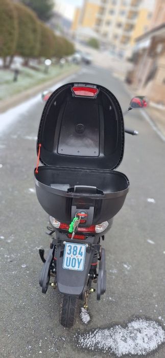 Продавам електрически скутер с двойно окачване, 60V, 2000 W, модел 2017 г.