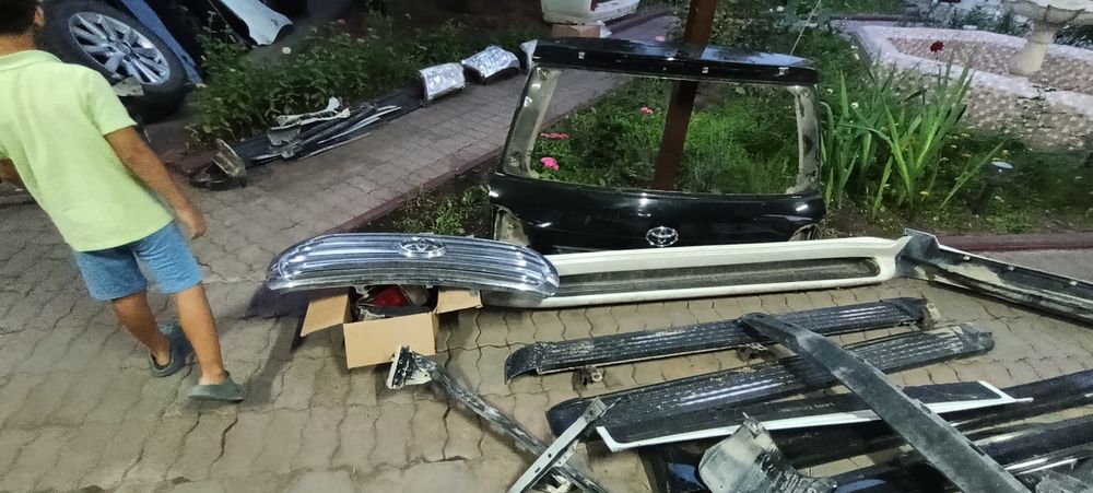 Запчасти на крузак 200