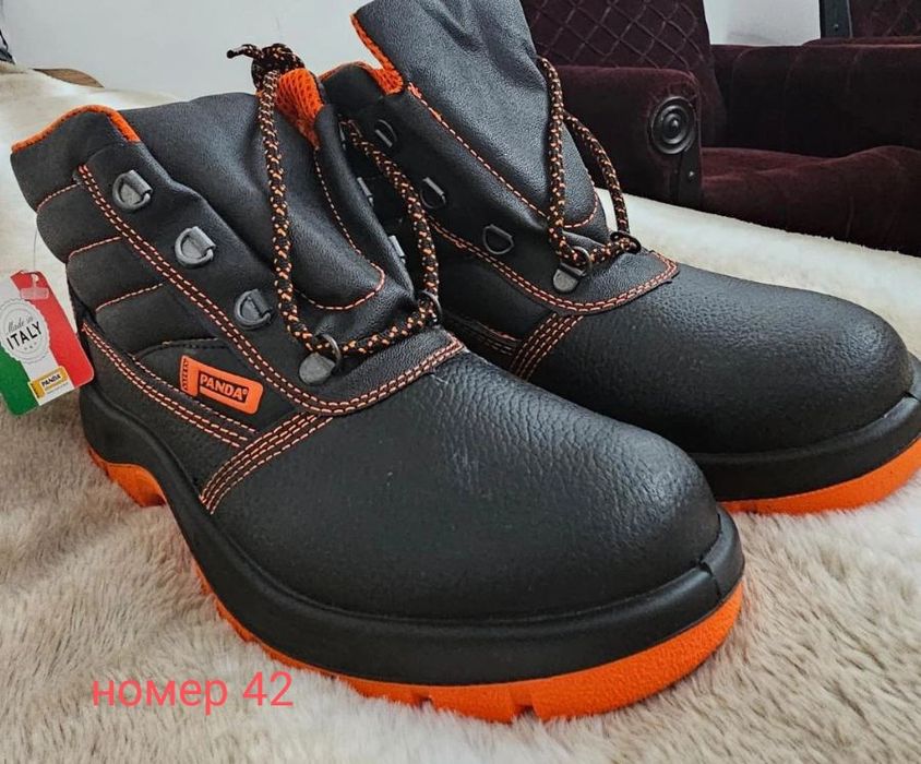 Чисто нови работни обувки !