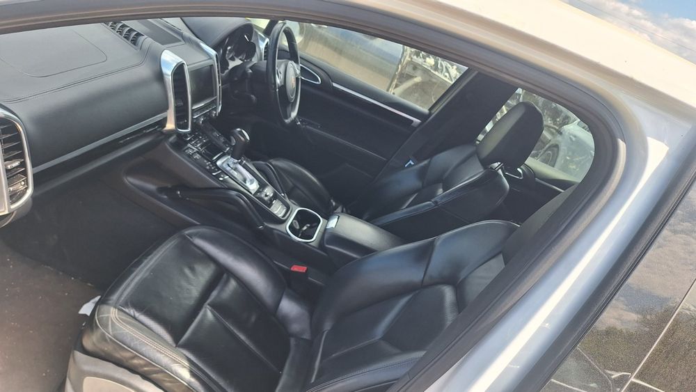 Porsche Cayenne 3.0 TDI ,CRC 245 к.с. ,10 броя на части