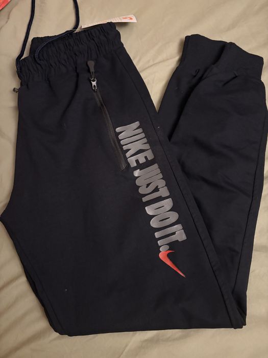 pantaloni nike S