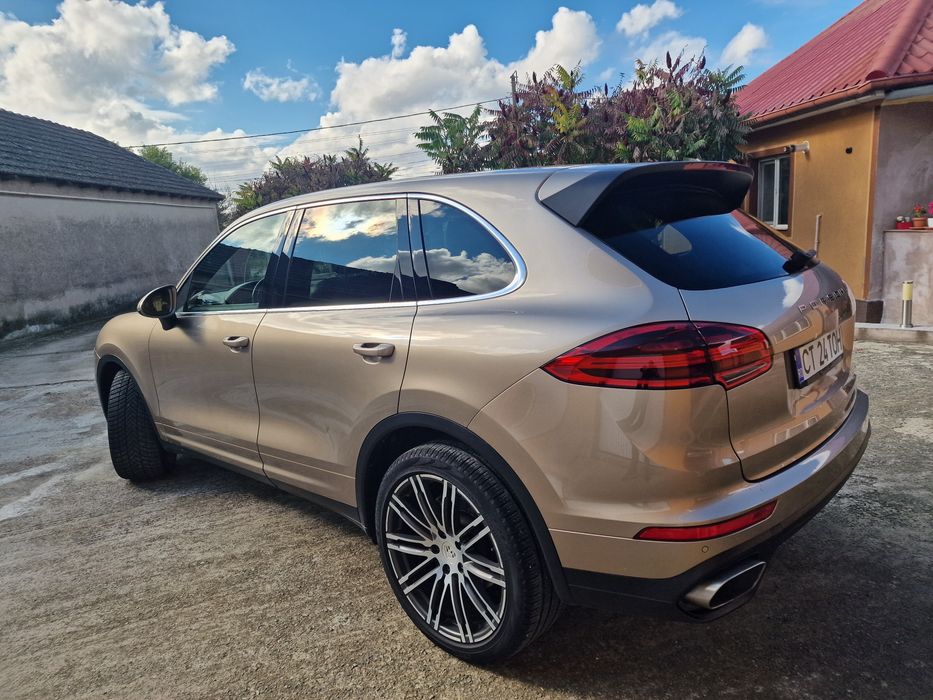 Porsche Cayenne Facelift 2015 - 3.0 Diesel - 262 CP -Full Option