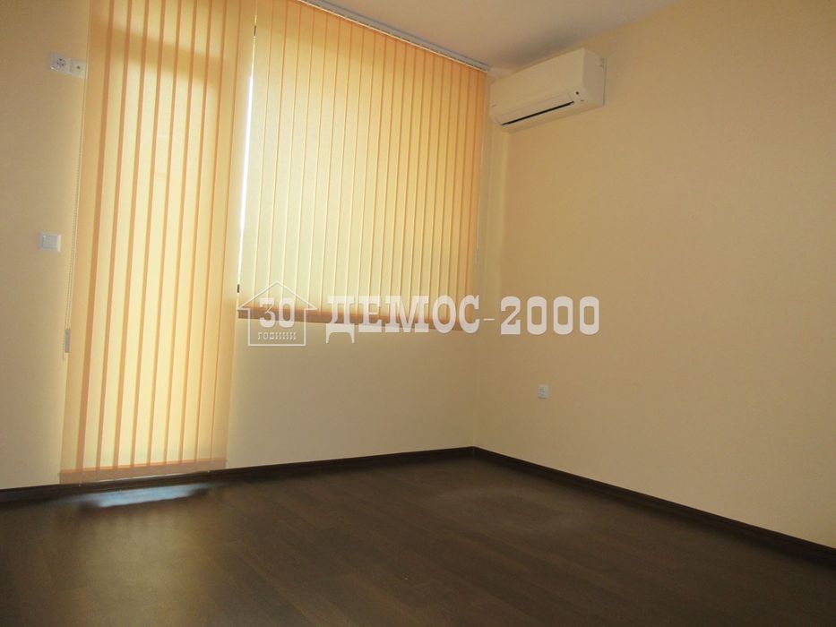 Дава се под наем Офис в Варна, Общината - 62 кв.м за 498.27 € - Снимка #8