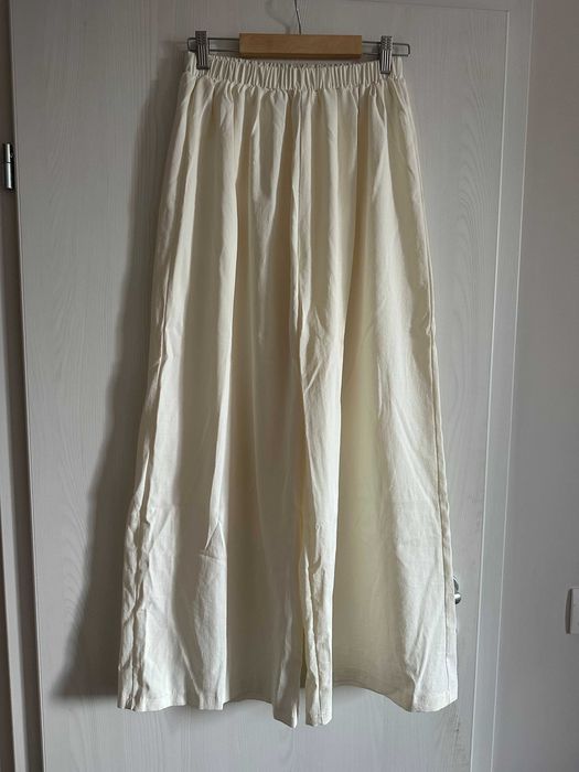 Ефирен дамски летен комплект в бежов цвят - размер S