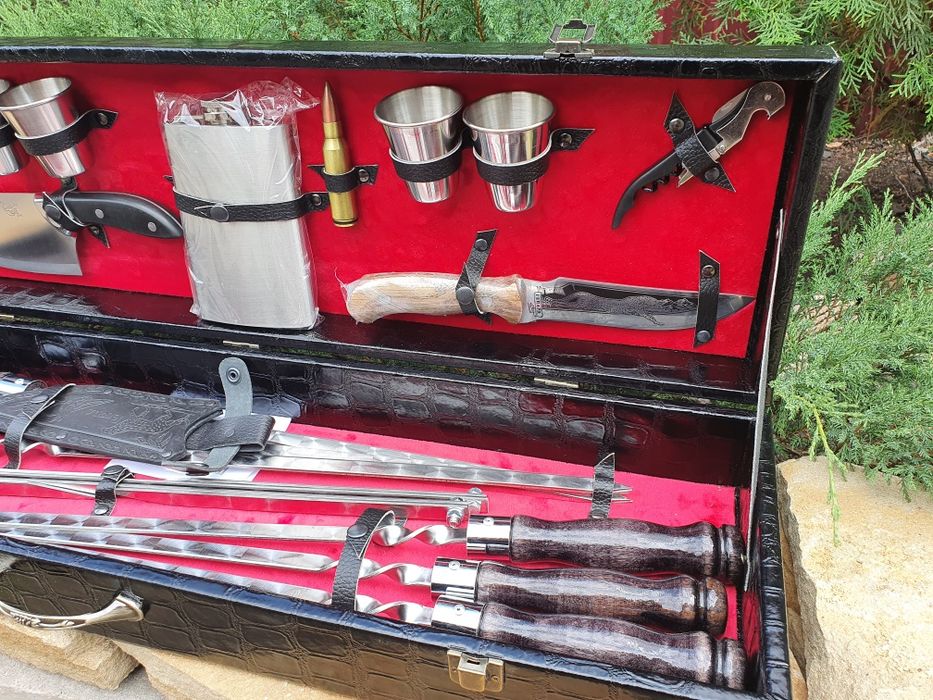 Шашлычный набор Ирбис Вип в кейсе.