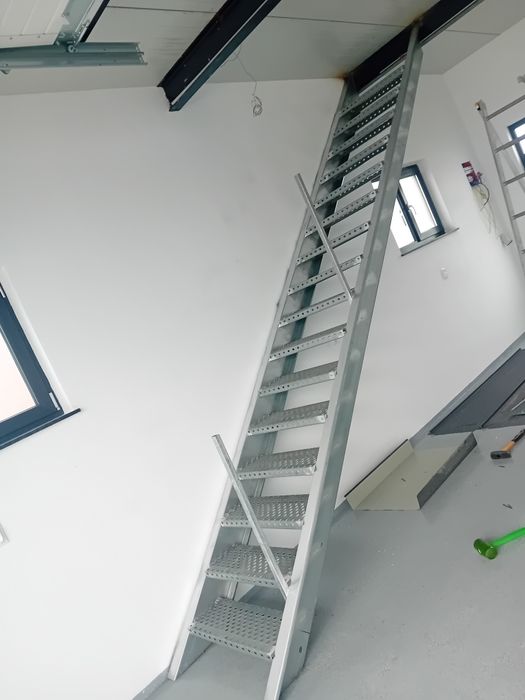 Scara metalica zincata 4mm grosime de exterior