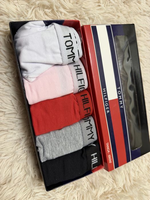Set de 5 perechi chiloti Tommy Hilfiger M si L