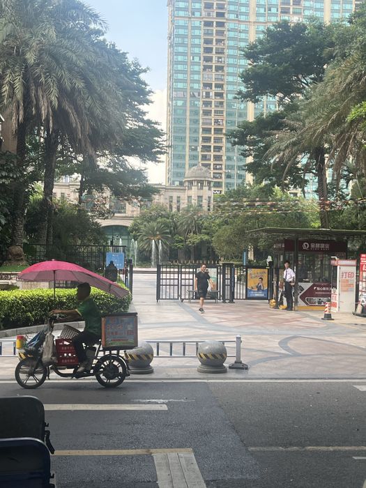 Nazarbek 4 xonali yevro remont uy arendaga 800$