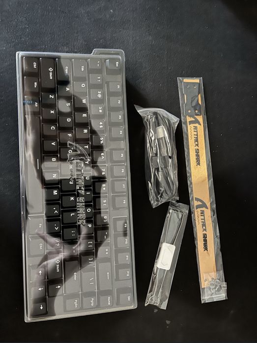 Tastatura Attack Shark R82He magnetica