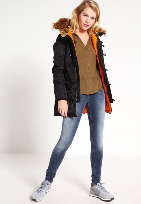 Alpha Industries Winter Coat ОРИГИНАЛ дамско зимно яке/парка XS/S/M/XL