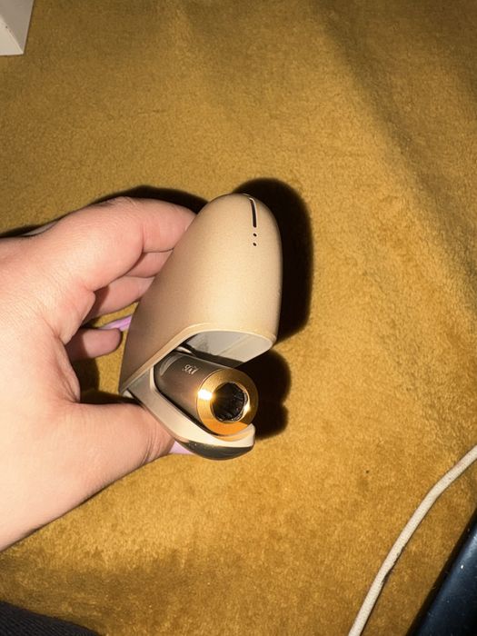 Iqos Iluma + cutia originală