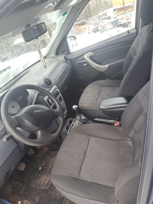 Vând Logan 2005 in stare buna de functionare