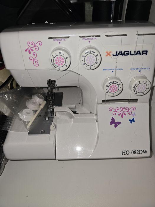 Продаётся Швейная машинка-оверлок