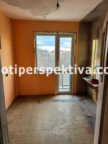 Продава се Тристаен апартамент в Пловдив, Кючук Париж - 90 кв.м за 794 €/кв.м - Снимка #4