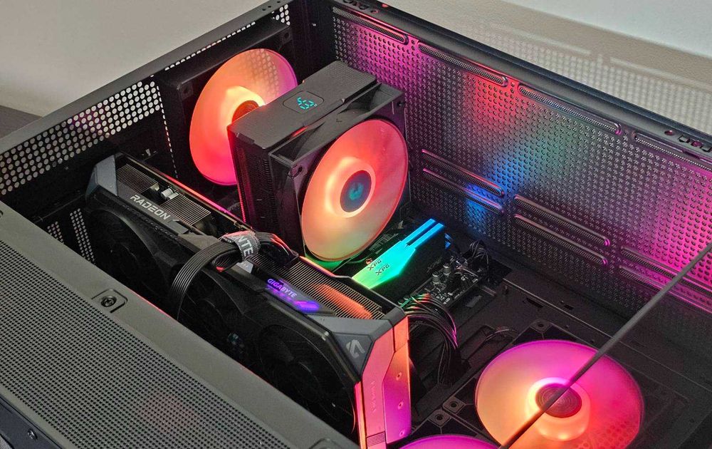 Ryzen 5-7500F/RX 9060XT 16GB/RAM 32GB/SSD 1TB/Чисто Нов+Гаранция!