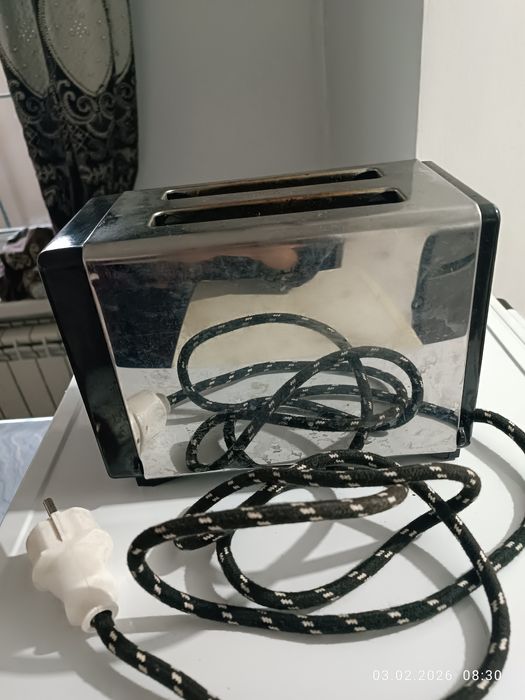 Тостер в отличном рабочем состоянии