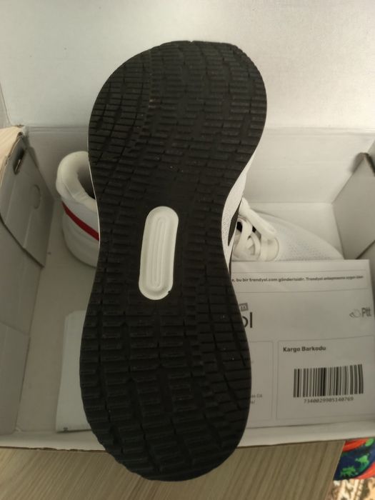 Adidas Nr. 42,5 RUNFALCON5 Nou