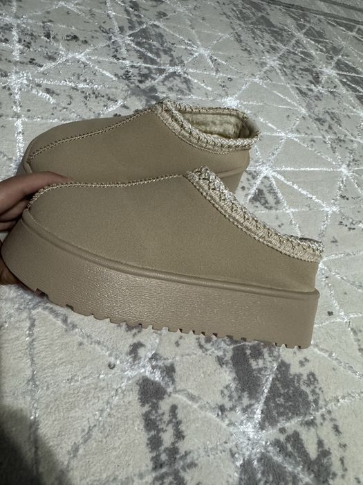 Теплая обувь (UGG)