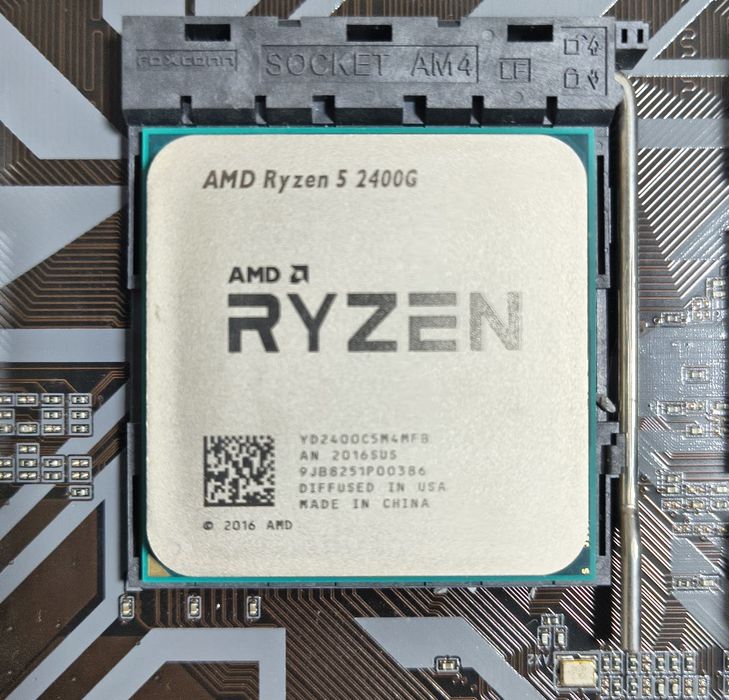 ryzen 5 2400g, i3 9100
