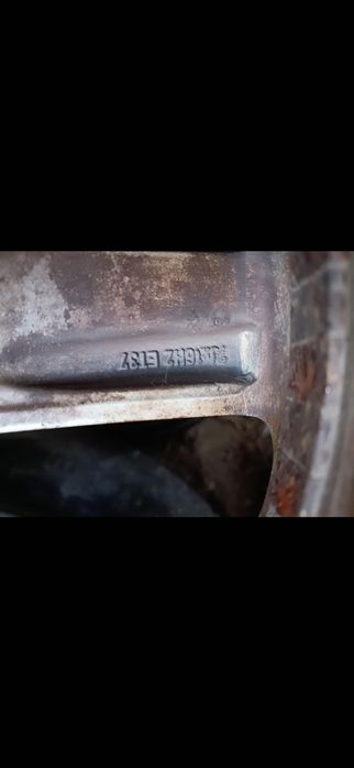 vând jenti 215/60/r16 preț 4 milioane tote cu cauciucuri de vară