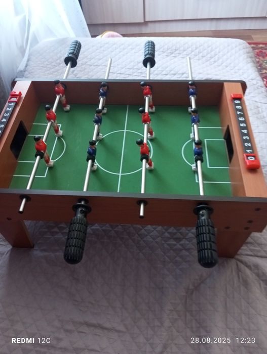 Продам настольный футбол