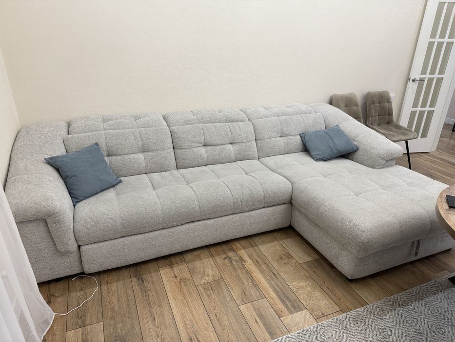 Продам диван угловой