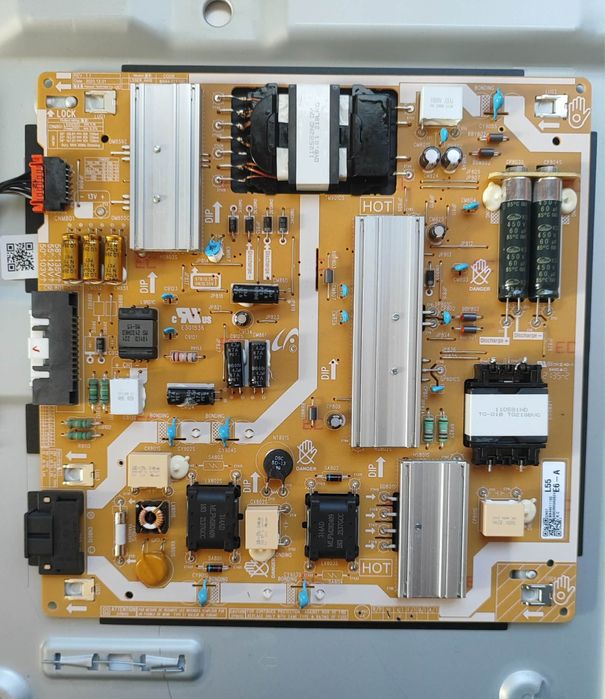 Main board BN94-17512W / BN41-02844 от TV SAMSUNG UE50AU8072U на части