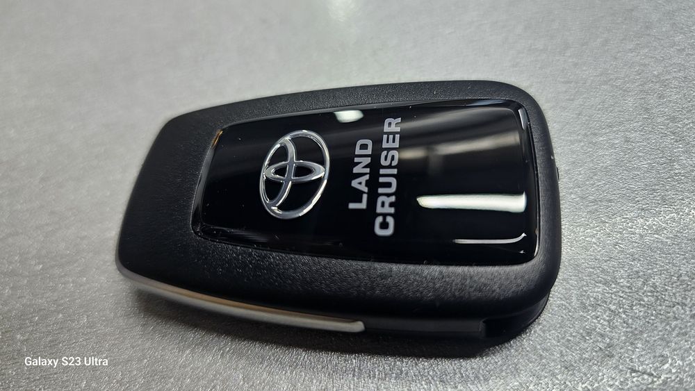 Смарт ключ тойоту ланд крузер прадо