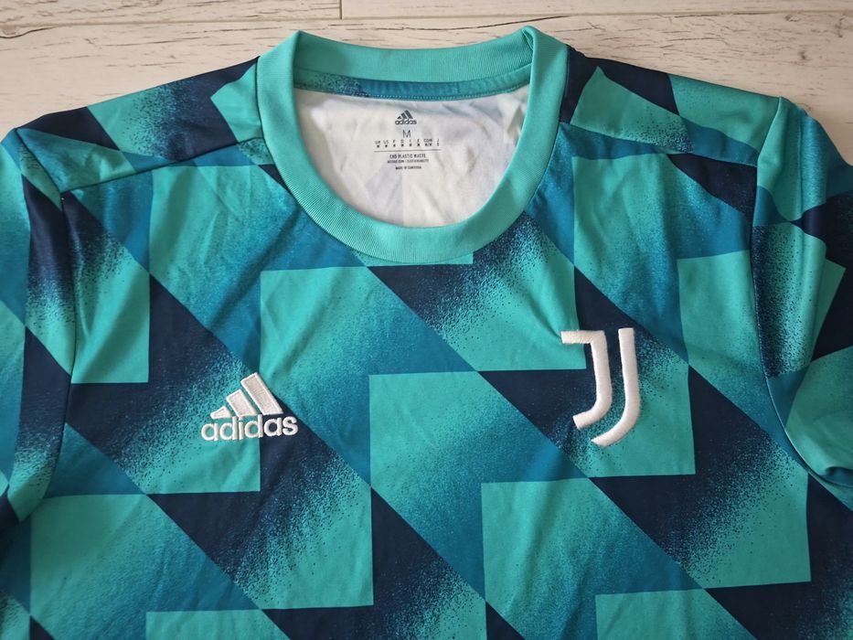 Adidas Jventus-Ориг.тениска Нова!