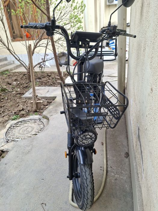 Drongo skuter songi model