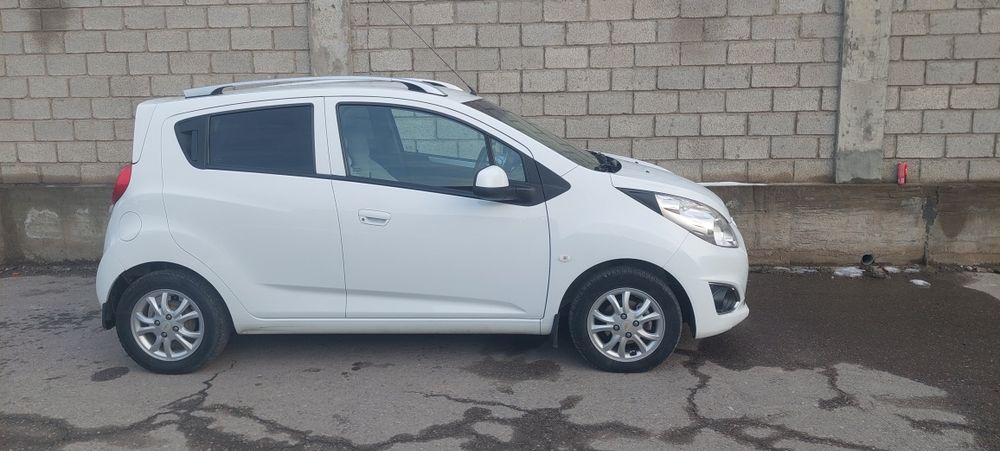 Chevrolet Spark 2019 avt