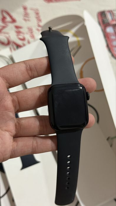 Продам apple watch SE 2го поколения