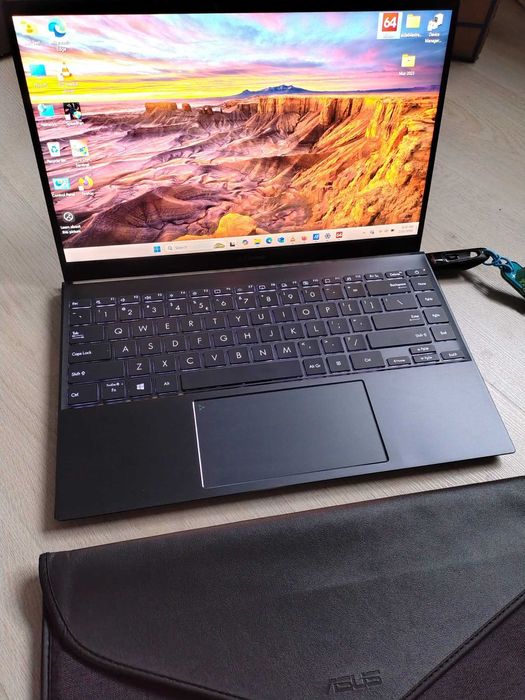 Asus ZenBook 14 Ryzen 7 5800H, 16GB RAM, 1TB SSD, 14" 2.5K, AMD Radeon
