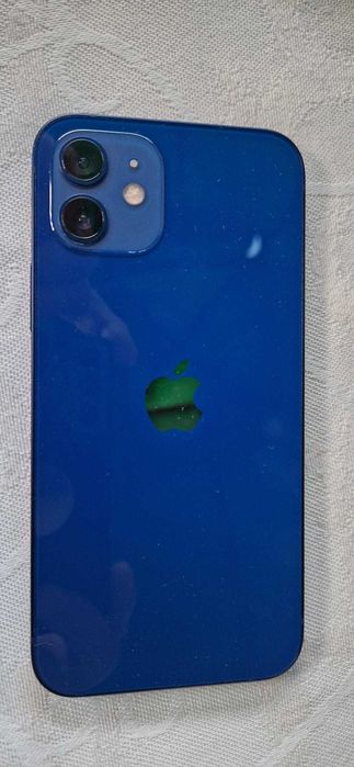 iPhone 12  128GB   батерия на 83%