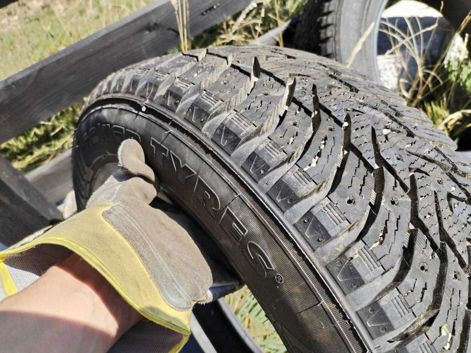 Anvelope Nokian 225 65 R17, iarna ,extra load, noi