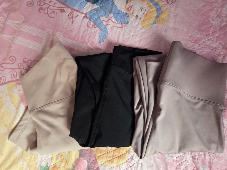 Лот дамски дрехи