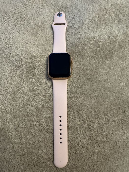 Smart watch model deosebit