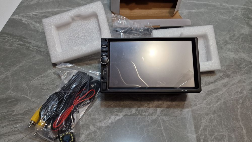 MP5 Player auto universal plus camera