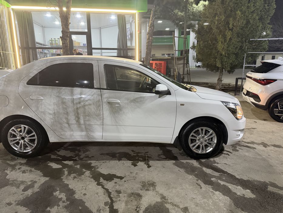 Cobalt 2020 yil avtomat