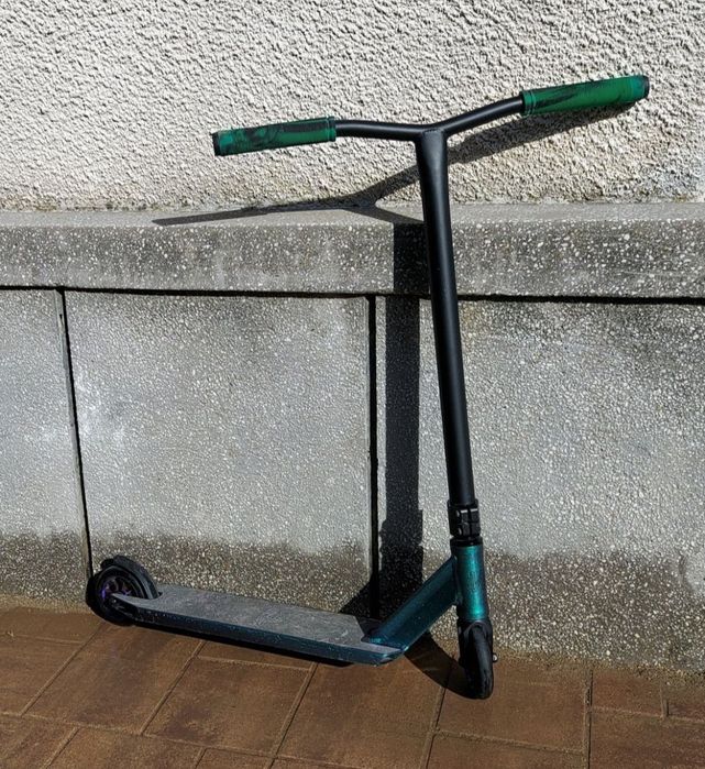 Trotineta Freestyle sărituri scheme WARP model Whip Camp Expert 100 mm