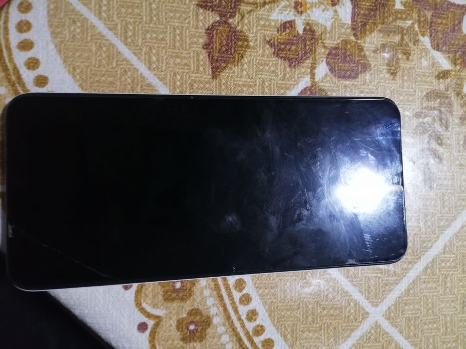 Infinix telefon sotiladi yoki obmen