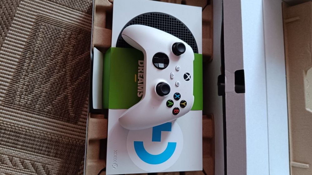 Продам Xbox series s