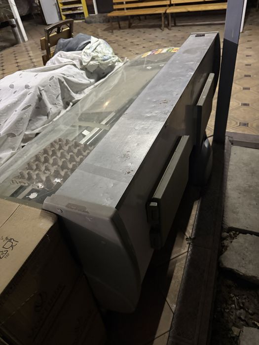 Витринный холодильник