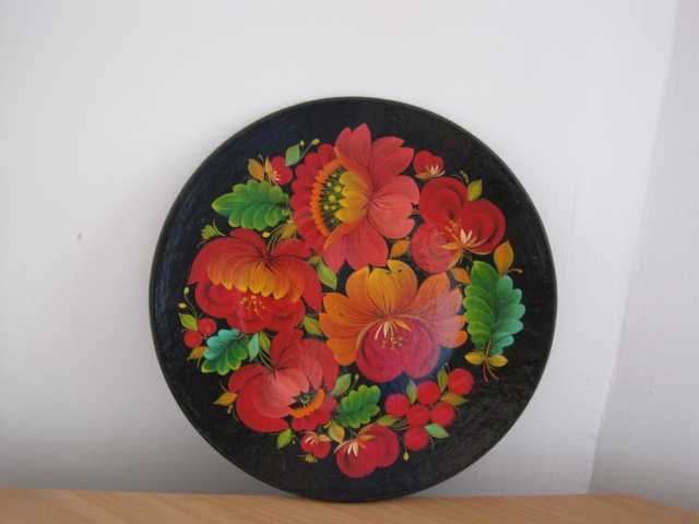 Две декоративни дървени чинии, перфектни