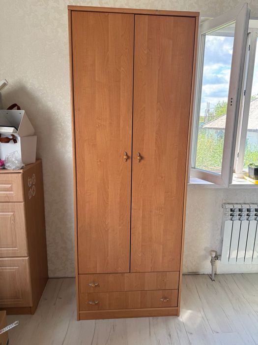 Продам платяной шкаф