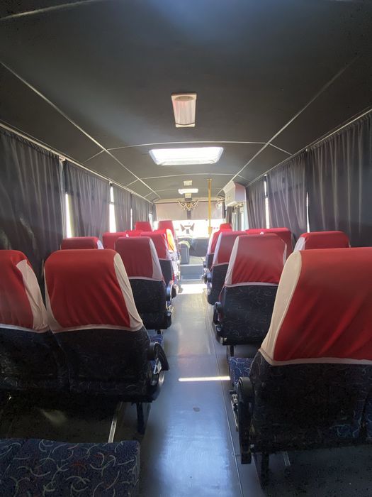 Isuzu avtobus sotiladi